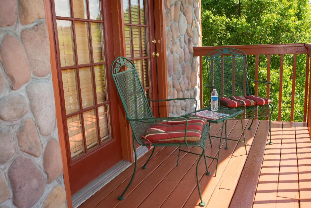 סביירוויל Berry Springs Lodge חדר תמונה